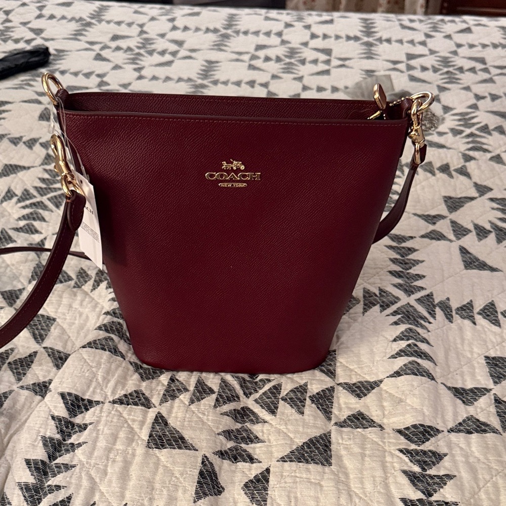 Coach Logan Bucket Crossbody